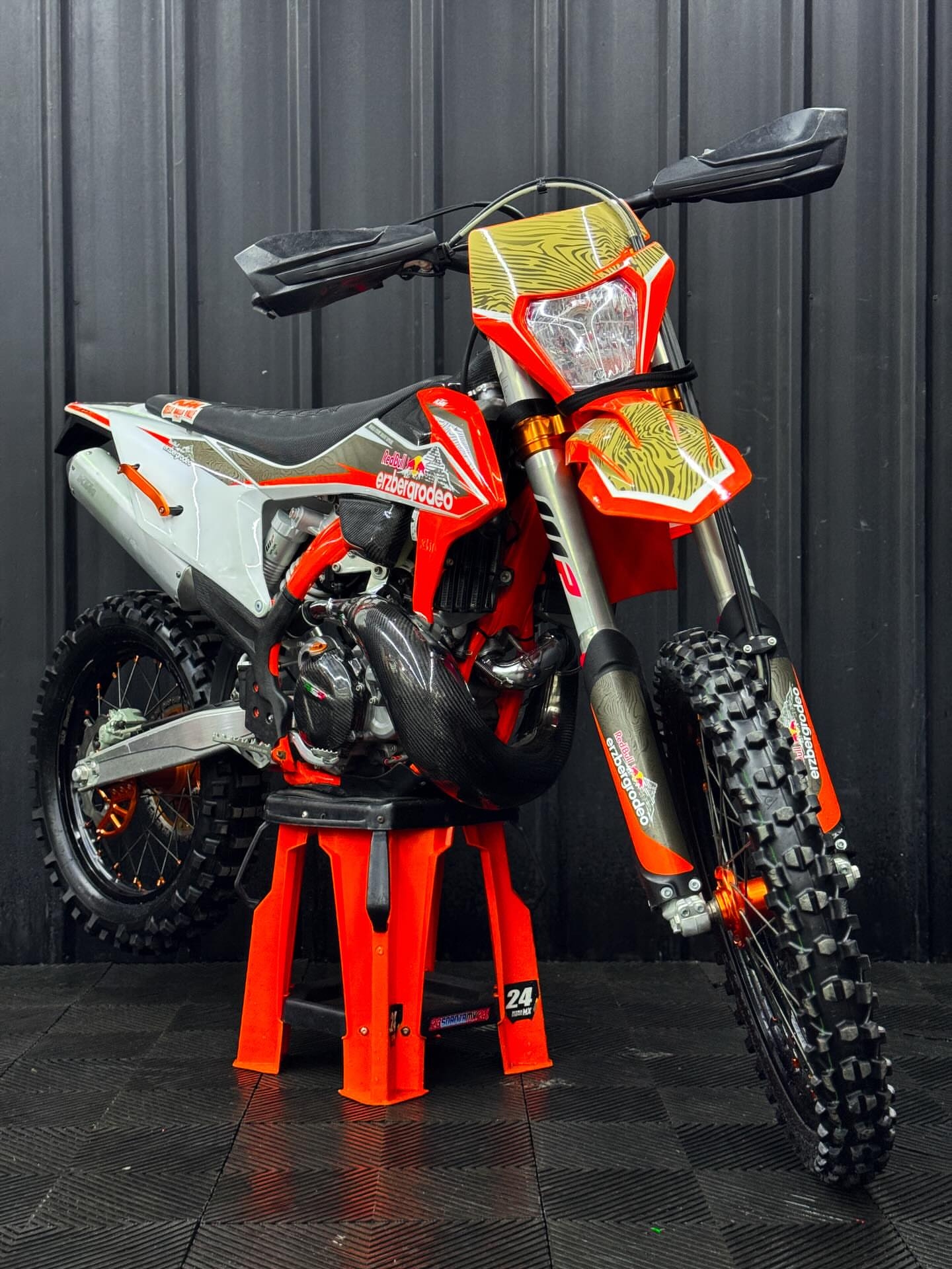 Best KTM EXC 300 ERZBERGRODEO 2022 - Image 4